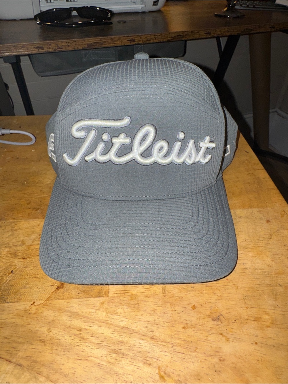 Titleist Gray Script Logo Baseball Cap Pro V 1 Snapback